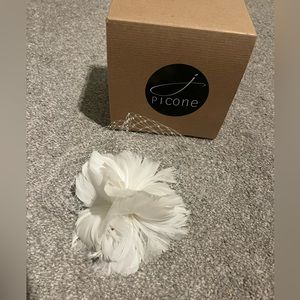 J Picone Wedding Hair Clip Veil NWOT